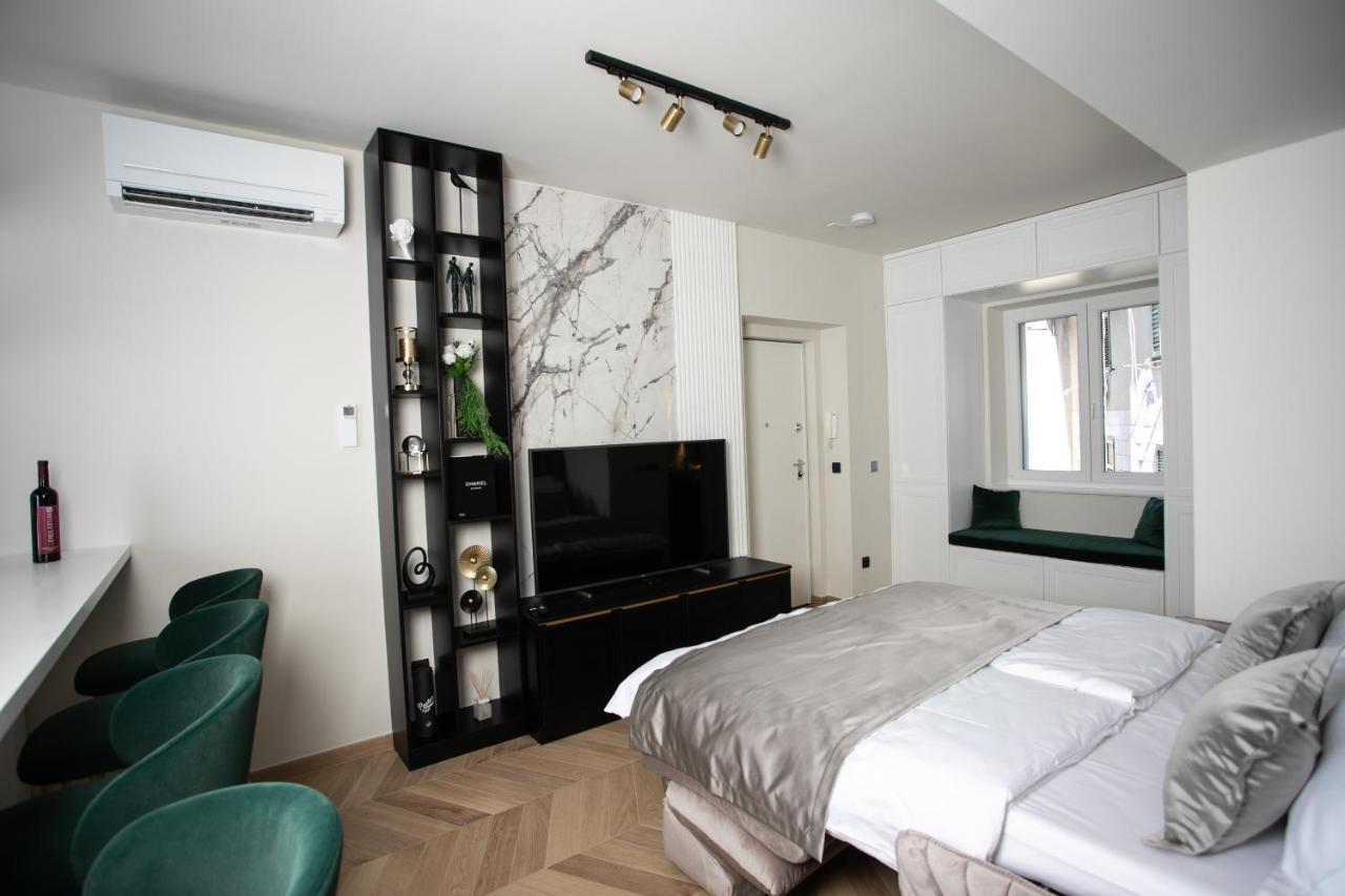 Prestigious Downtown Apartment Spalato Esterno foto